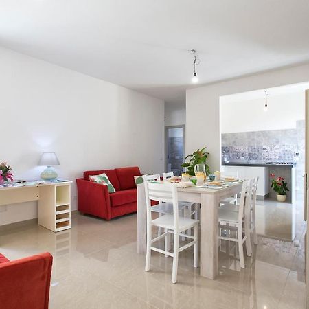 אלגהרו Il Giardino Fiorito Casa Vacanze מראה חיצוני תמונה