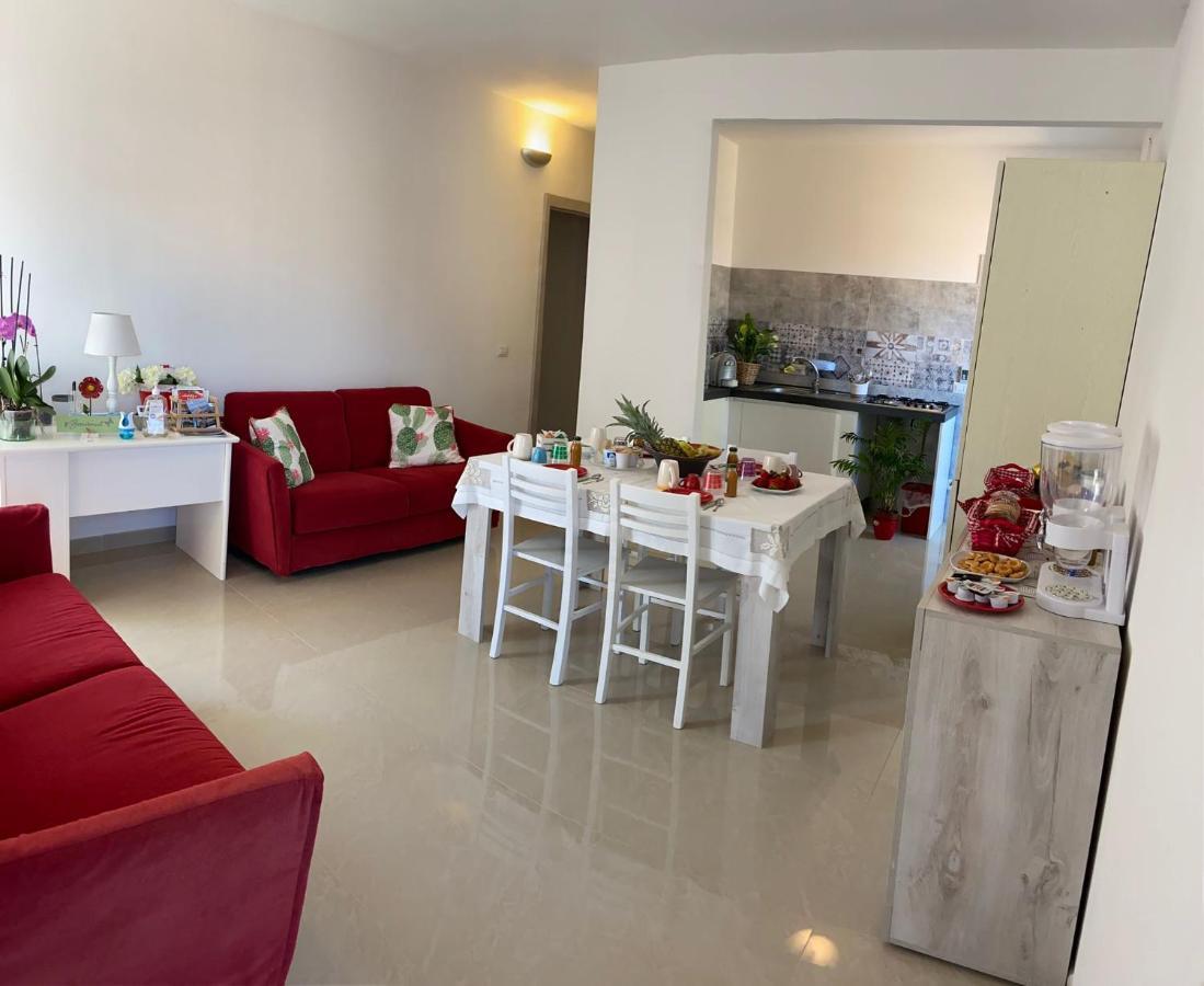 אלגהרו Il Giardino Fiorito Casa Vacanze מראה חיצוני תמונה